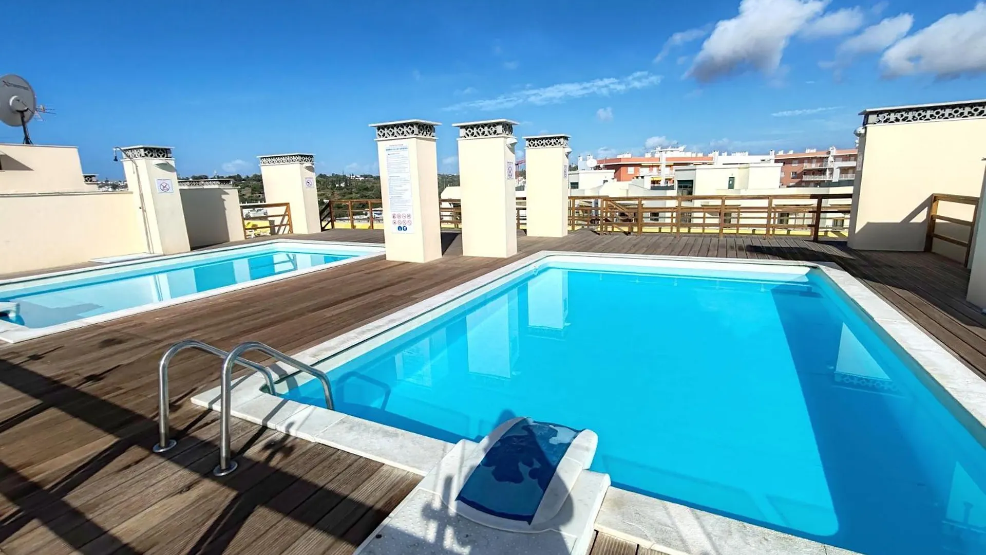 1B Terrace B - Casas & Papeis Apartamento Armação de Pêra